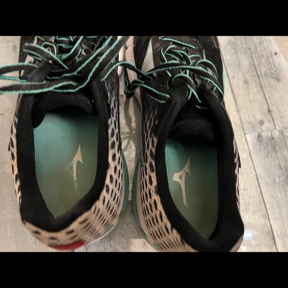 Mizuno womens running shoes size 10 - Picture 5 of 7